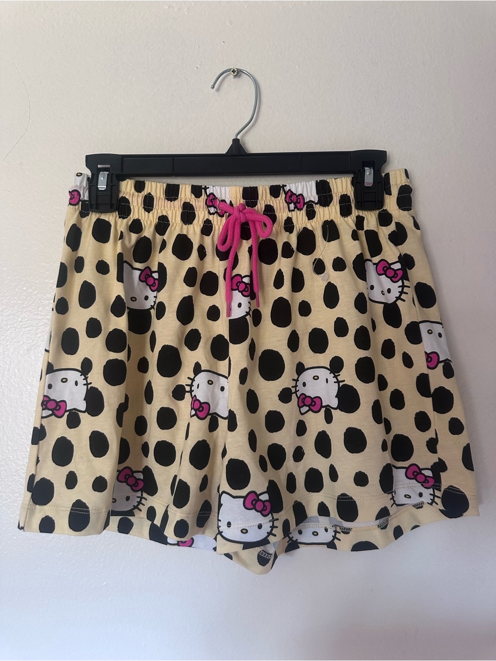 Hello Kitty Polka Dot Sleep Shorts in Beige, Black & Pink